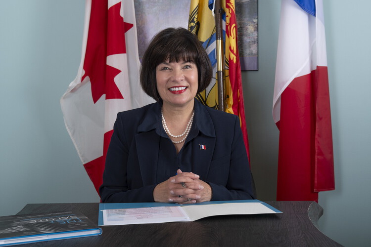 L’honorable Ginette Petitpas Taylor